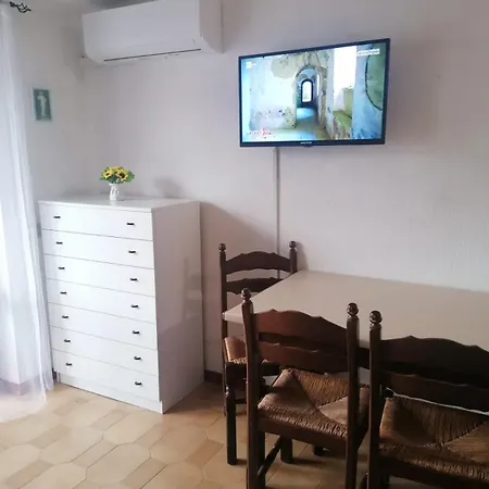 Apartment Monolocale 300 M Dal Mare