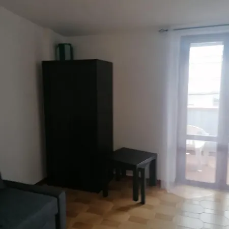 Monolocale 300 M Dal Mare Apartment *